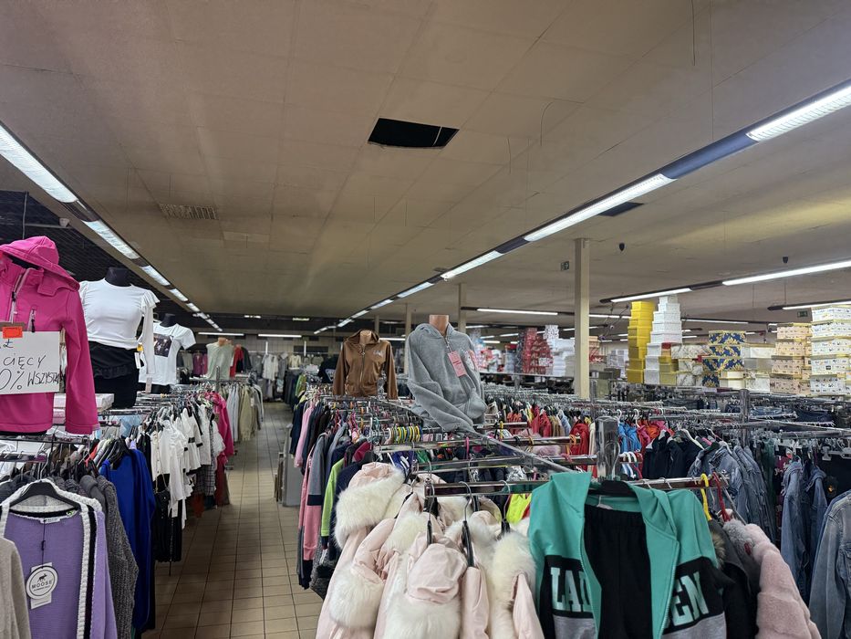 Lokal handlowy 1200 m² przy Lidlu – wynajem