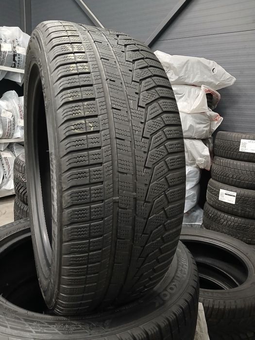Зимові Шини БВ  215/55 R17  HANKOOK  Winter i cept Evo 2  Склад
