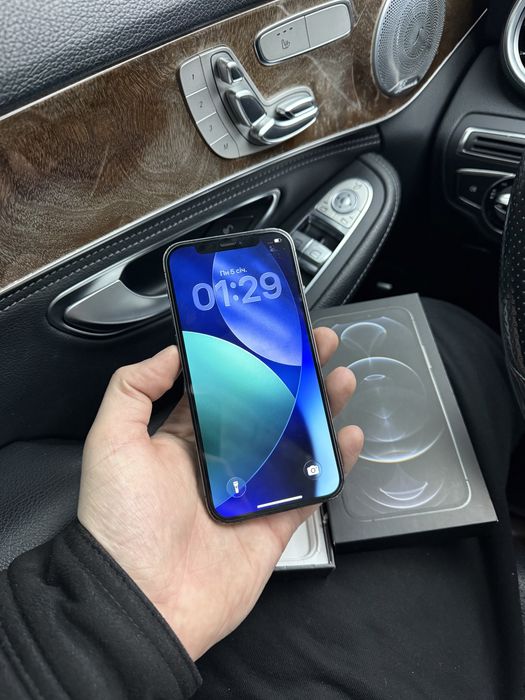 Iphone 12 pro 128 93%