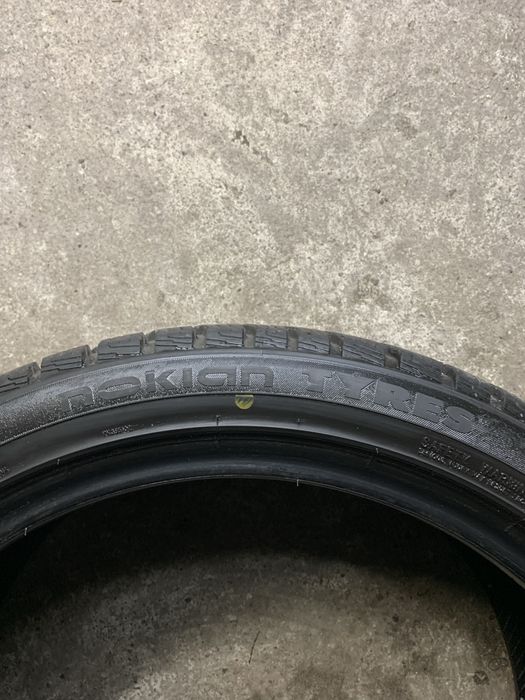 2x Opony Nokian 245/40 R19 98v Snowproof 1