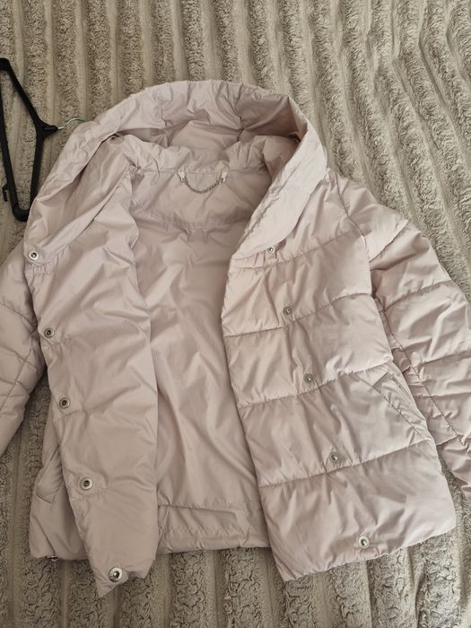 Весняна куртка жіноча