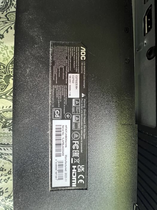 Monitor Gaming Curvo 27" AOC 240Hz – Como Novo sem Caixa