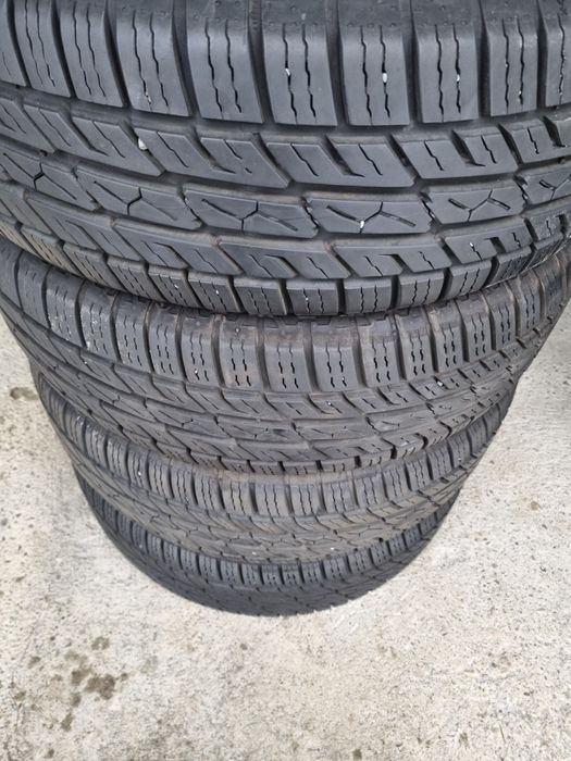 Шини Резина 215.65.16 Barum BRAVURIS 4x4