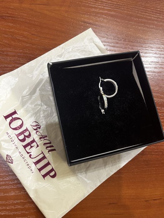 Сережки ,кульчики ,прикраси