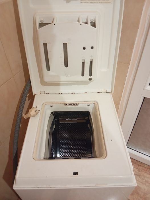 Продам пральну машину Zanussi TA 833 V