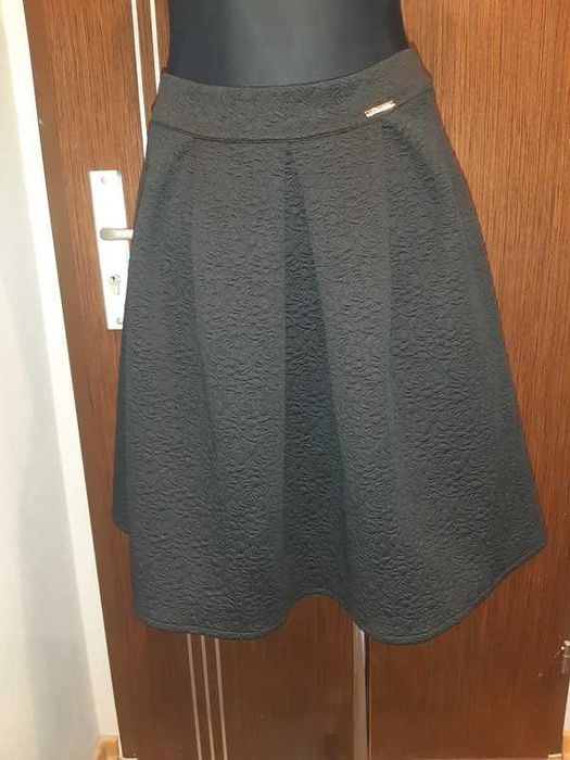 Czarna spódnica damska Fashion – klasyka i elegancja!