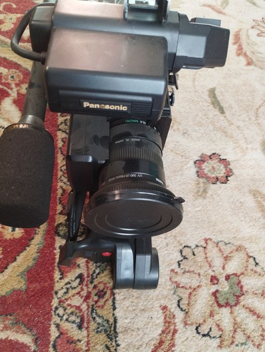 Stara analogowa kamera Panasonic F10 CCD  stan bdb