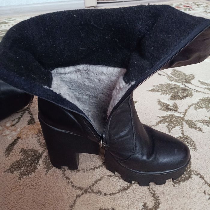 Зимові чобітки 36р