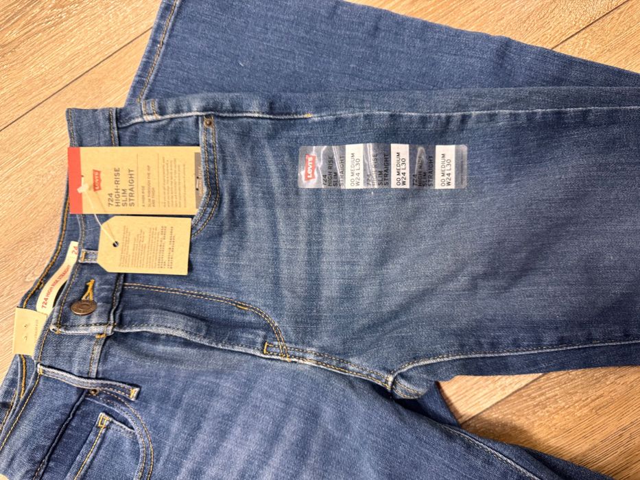 Жіночі джинси Levi’s  24/30джинси левіс