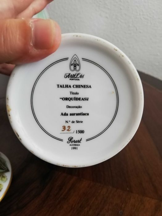 Talha chinesa com o tema ORQUÍDEAS