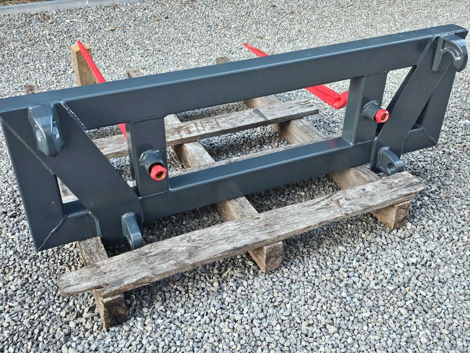 Chwytak do bel Kły do balotów bali słomy euro ramka-widły kute DOWÓZ