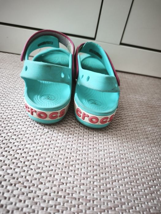 Crocs sandaly lato