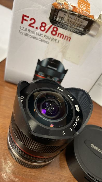 Obiektyw Samyang Rybie oko. F2,8/8mm