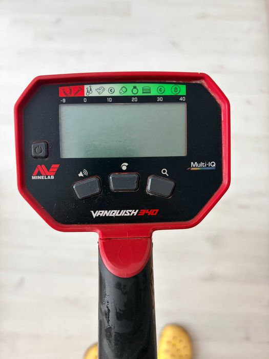 Металошукач Minelab Vanquish 340