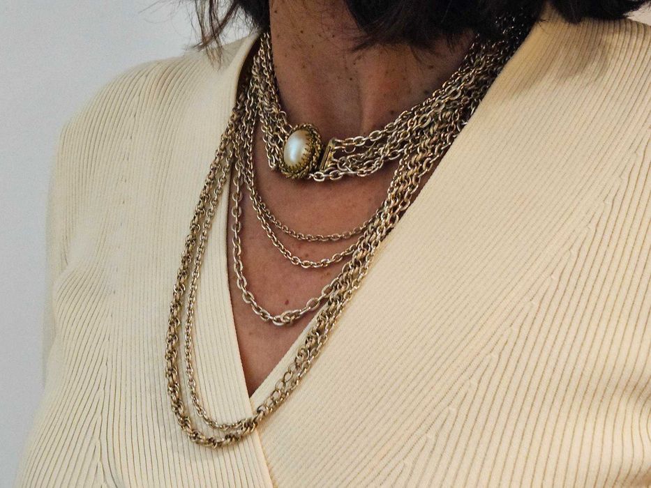 Colar vintage com 6 fios - 5 tipos de malhas diferentes