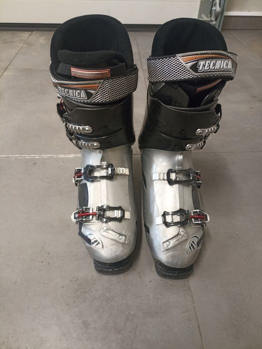 Buty r46 Tecnika