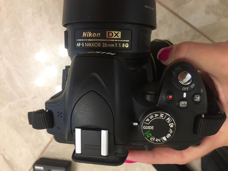 Продам Nikon D3200