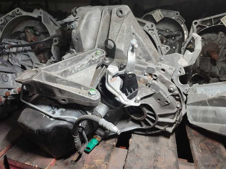 CV386- CAIXA VELOCIDADES NISSAN QASHQAI 1.6 i 2009 REF- JR5132