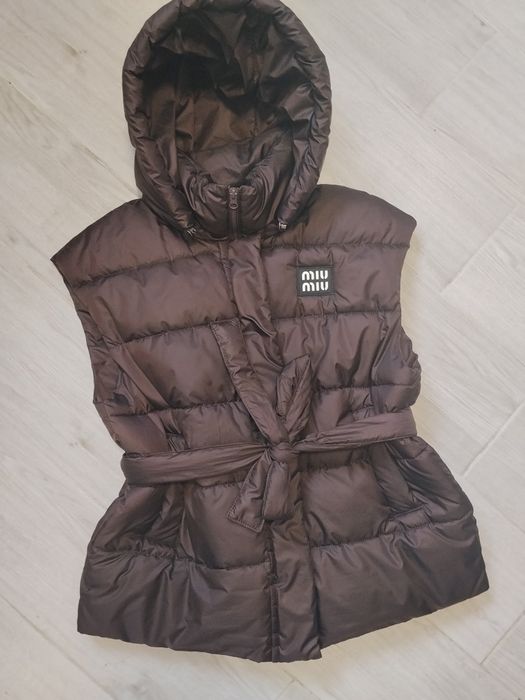 Жилетка шоколад Miu miu