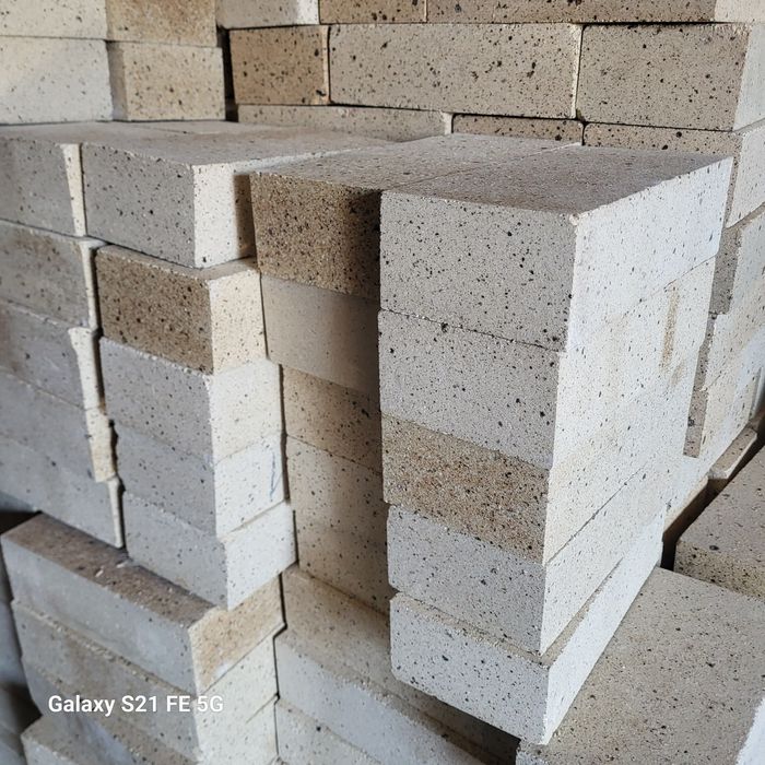 Шамотный кирпич ША 5 є багато