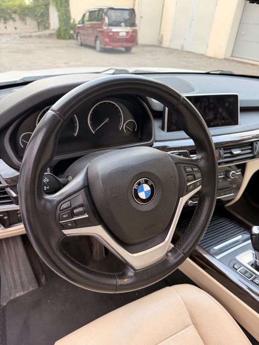 BMW X5 F15 2015 3.0 бензин xDrive