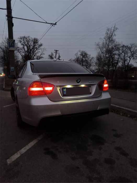 BMW E90 (бмв е90)