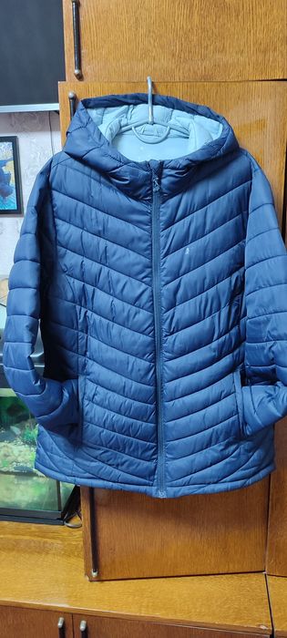 Куртка жіноча демісизонна.