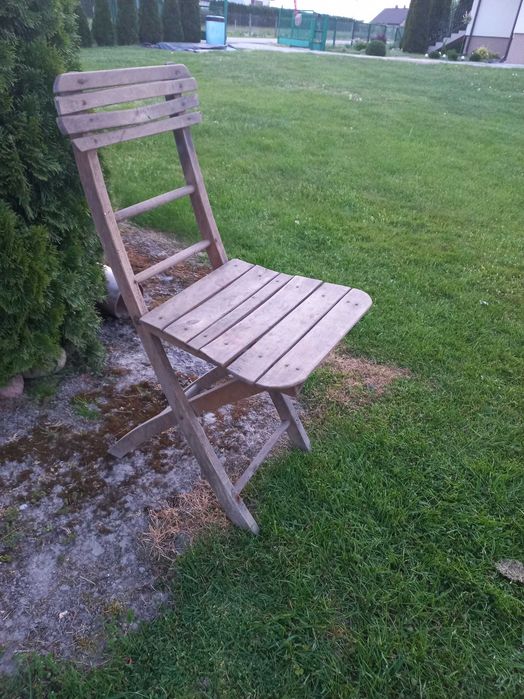 Sprzedam stare krzesło