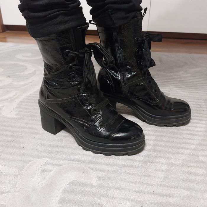 Buty damskie CAPRICE skóra naturalna lakierowana rozmiar 37