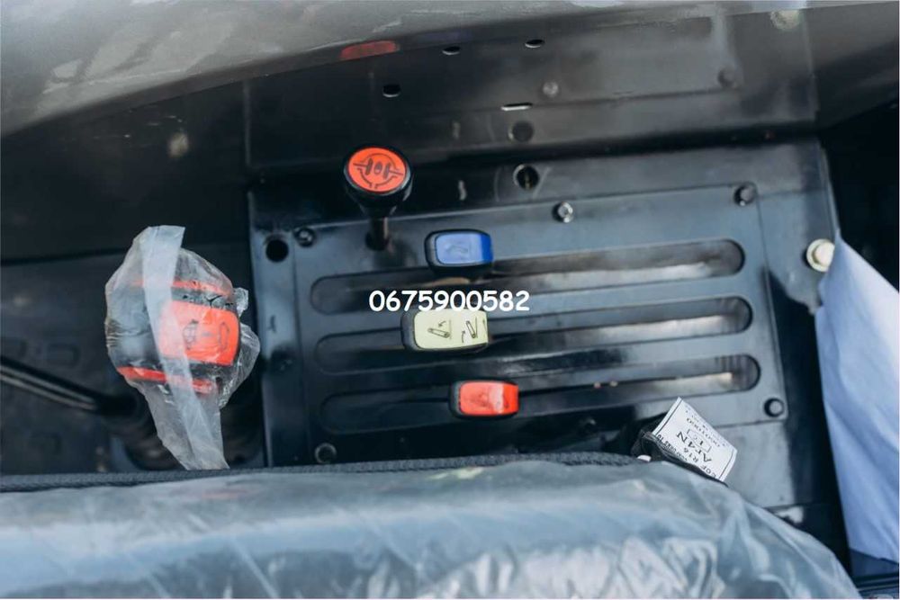 Трактор Скаут ТЕ 504 Безкоштовна доставка Рівна підлога Резина Armour