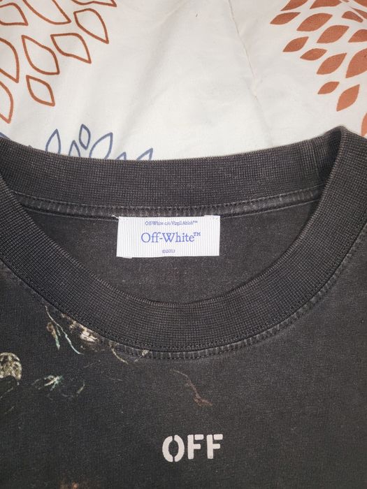 Off white bacchusa vintage
