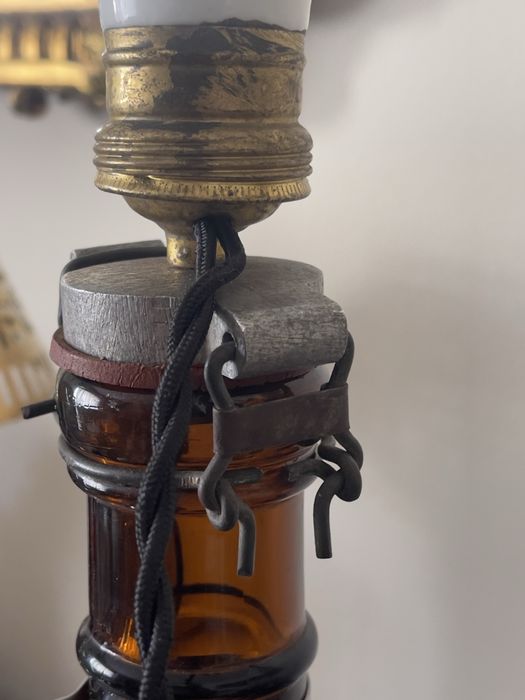 Candeeiros de mesa artesanais upcycled