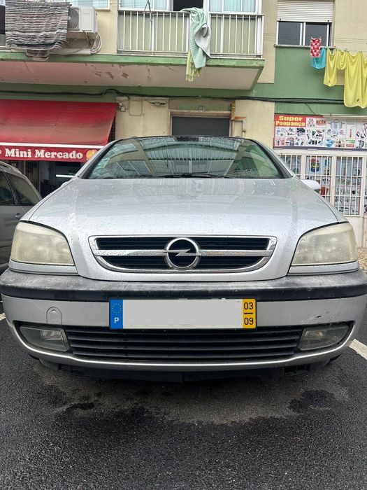 Opel zafira bom estado