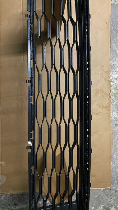 VW Golf 7 Facelift R-Line - Grade inferior do para-choque dianteiro