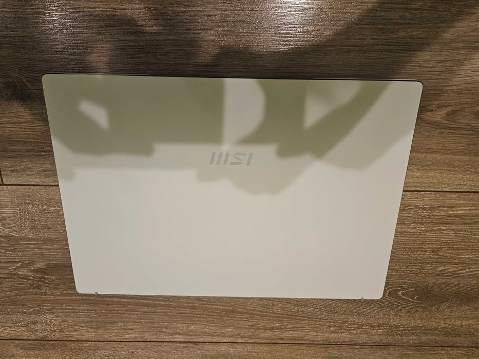 Laptop MSI Prestige 14  I7 1185G7 GTX 1650 16GB RAM 500GB SSD