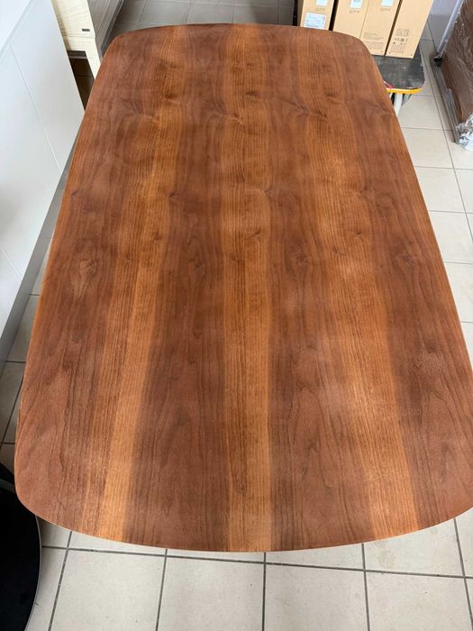 Stół Halmar NORTON – blat orzech / nogi czarne – POWYSTAWOWY, jak nowy