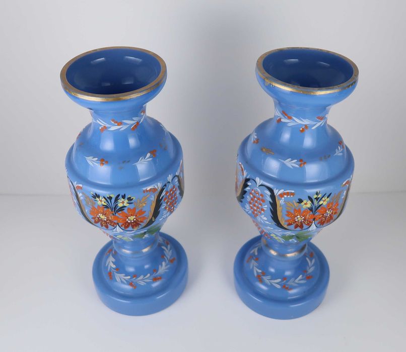 Par de Jarras em vidro antigo - 24 cm