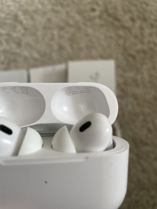 Навушники Apple AirPods Pro 2