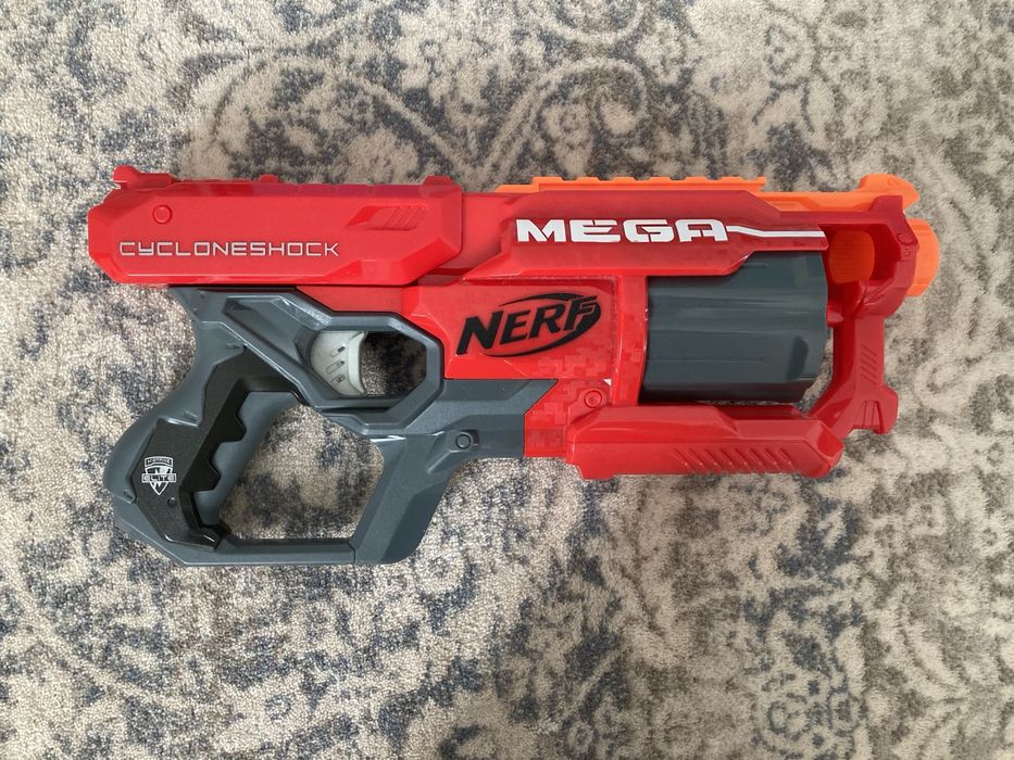 Бластер CYCLONESHOCK mega nerf.