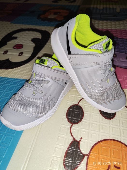 Nike кросівки для хлопчика, 27р