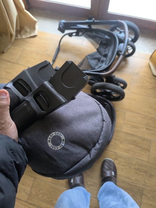 Carrinho da marca Maxo cosi