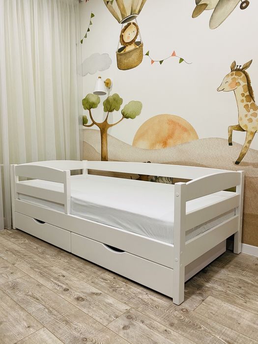 Детская кровать ліжко столик монтессорі матрац горище с крышей