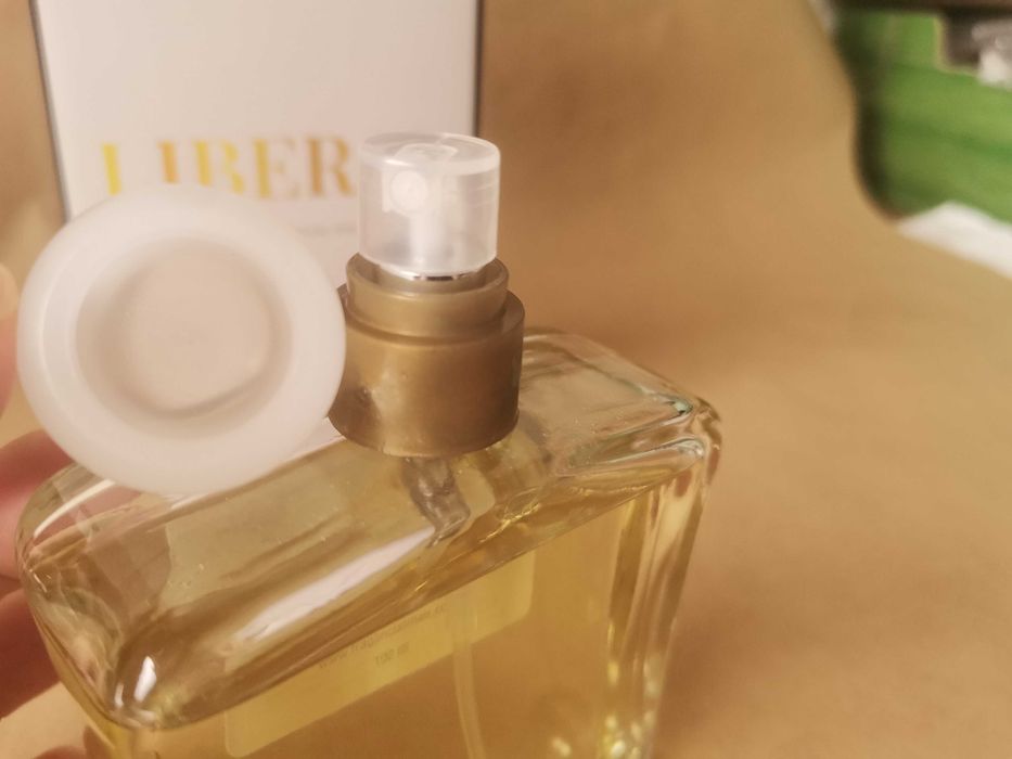 Perfume Liberal da sunset world, mulher