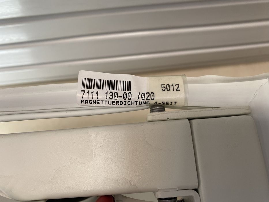 Ущільнювач морозилки Liebherr GNP-3056