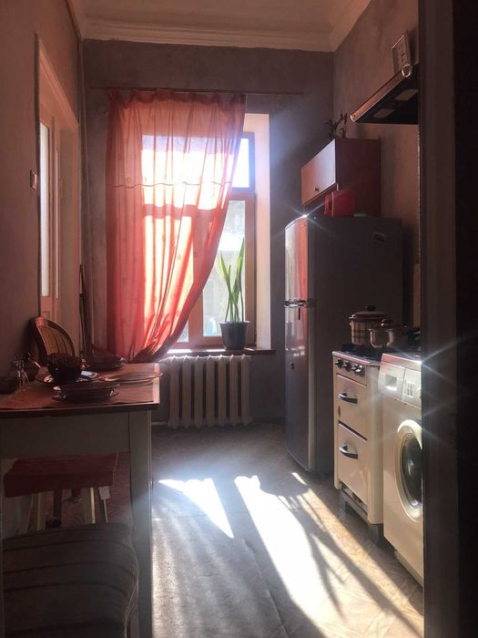 1-кімнатна квартира в центрі біля парку Шевченка. ДЕРЖ. ПРОГРАМИ