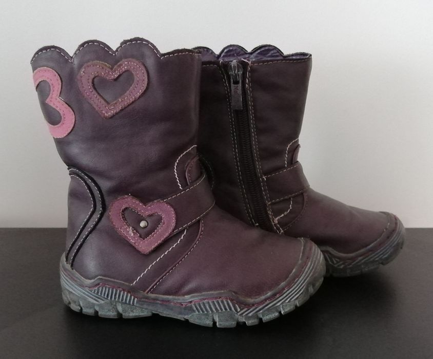 Kozaki roz. 25 dla dziewczynki na zamek