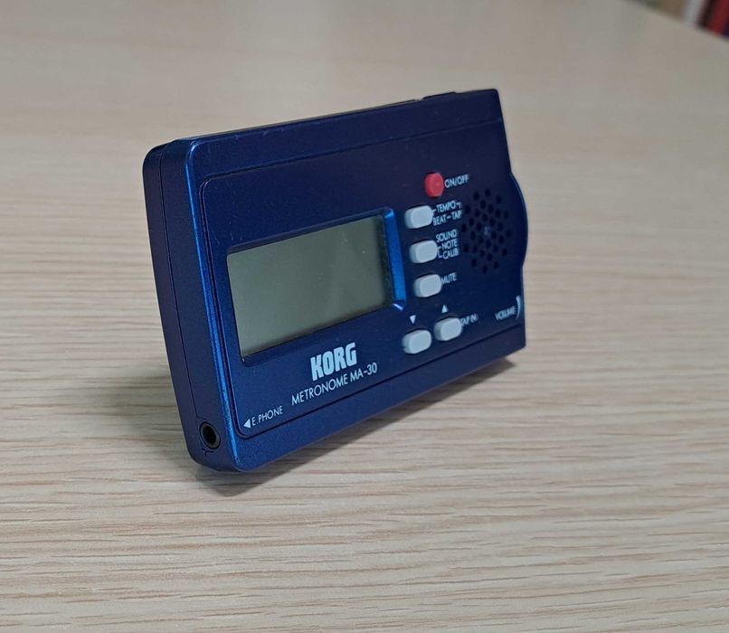 Metrónomo Digital Korg MA-30 BL/BK Blue