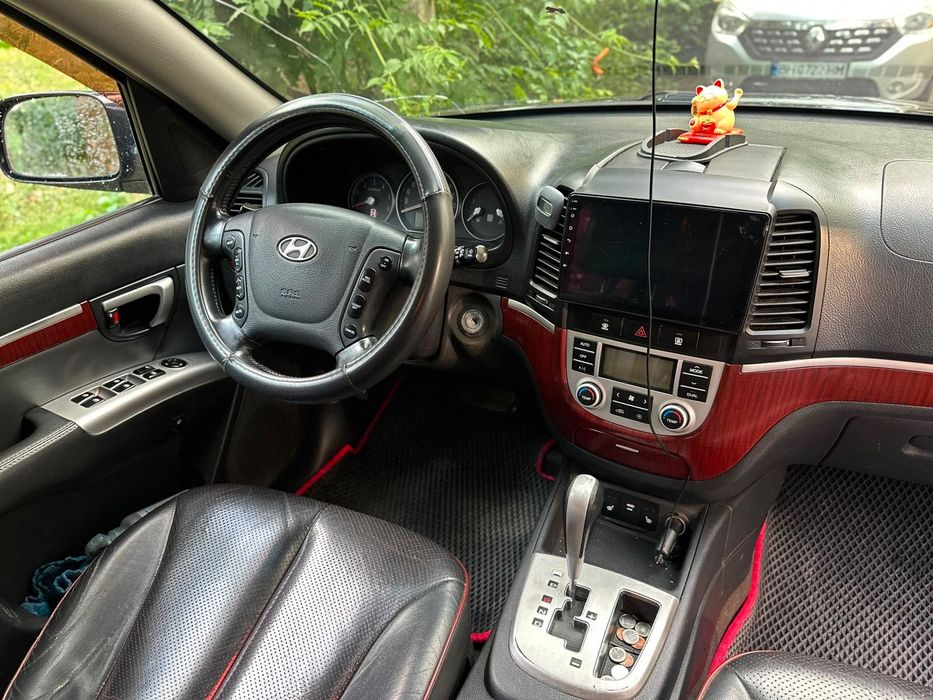 Продам надійний позашляховик Hyundai Santa Fe 2007 року.