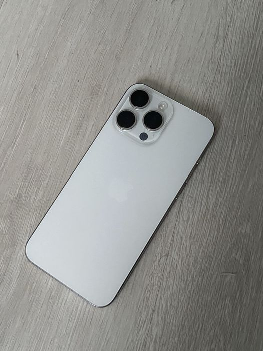 iPhone 15 Pro Max 512GB White Titanium Neverlock
