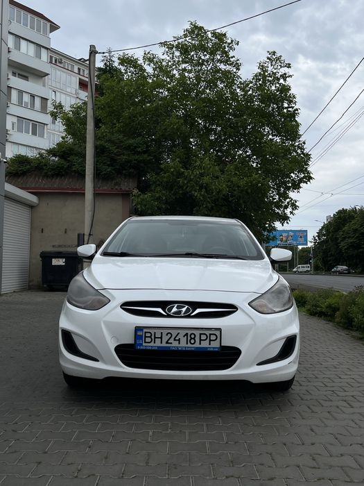 Hyundai Accent 2011